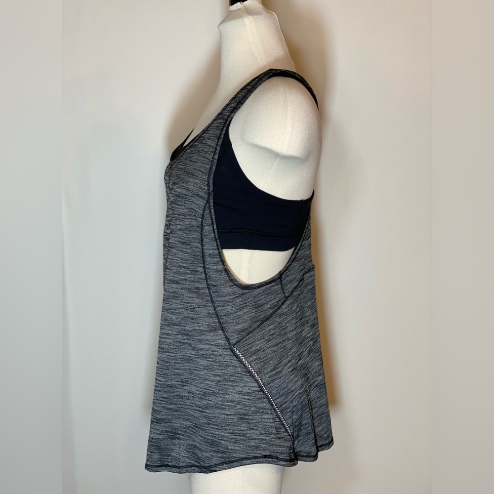 Lululemon Racerback tank top with built in bra